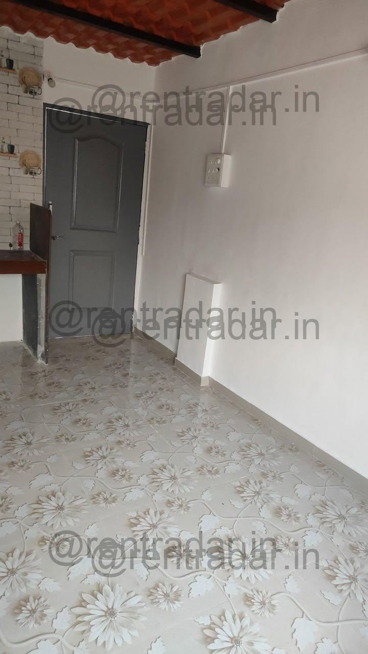 Room Available at Mukund Nagar