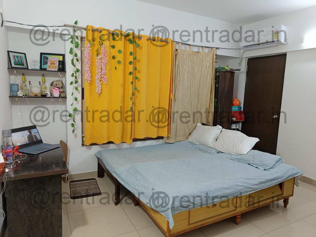 Room in 4bhk at Mundhwa (amanora Victory Towers)