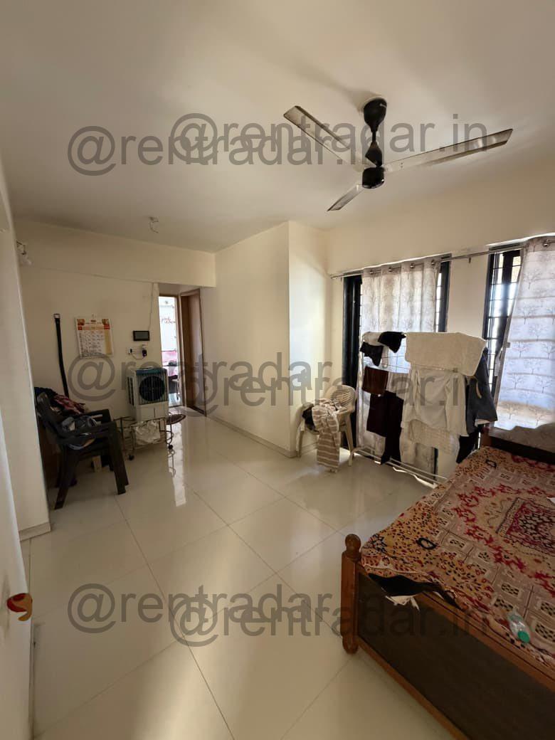 Room in 2 Bhk at Kohinoor Sapphire 1 (kohinoor Sapphire 1)