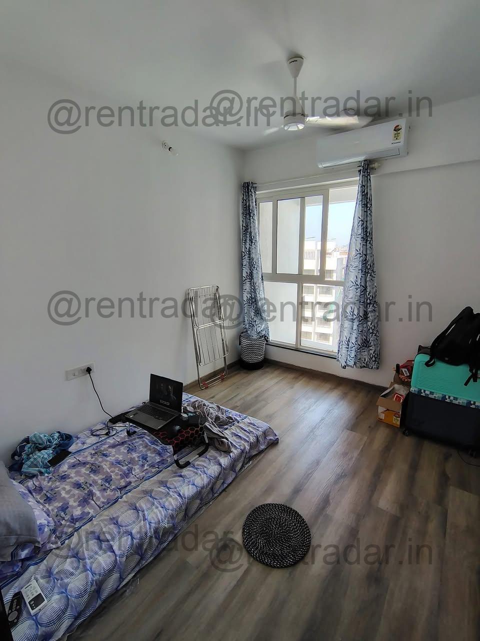 Private Room in 3 Bhk at Kharadi (ganga Serio)