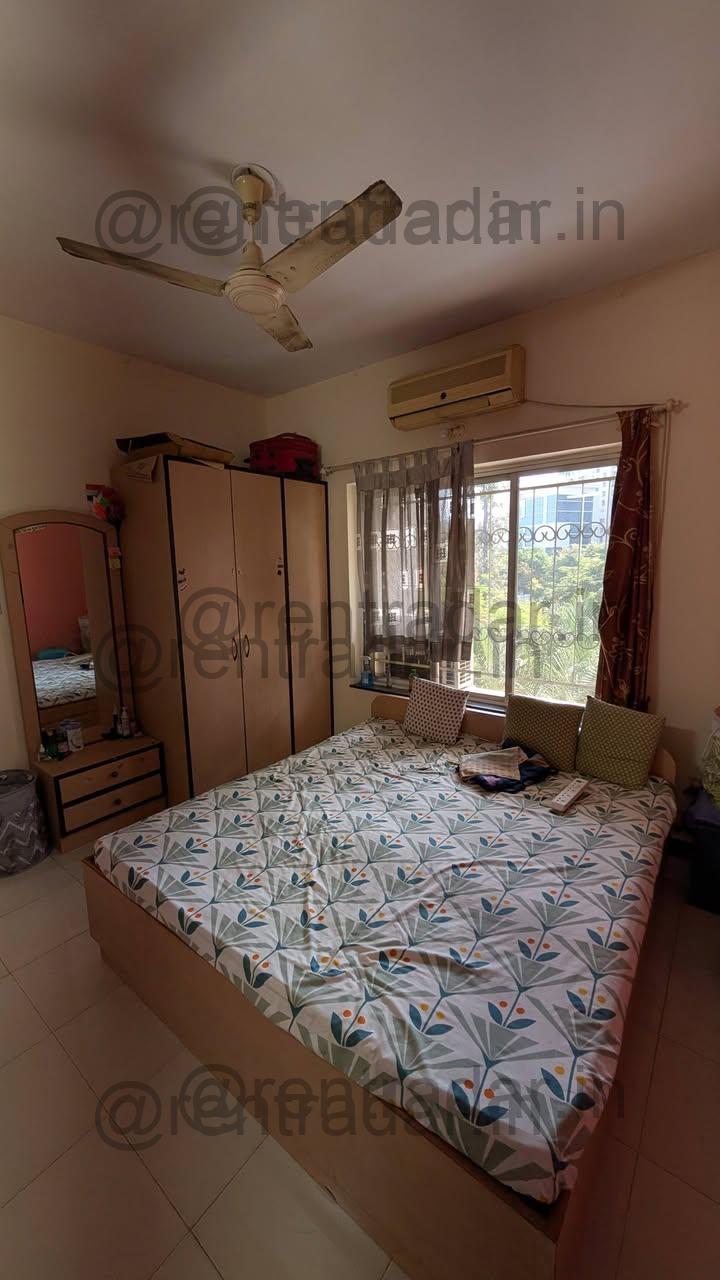 Room in 2bhk at Bavdhan (ike No Midori Society)
