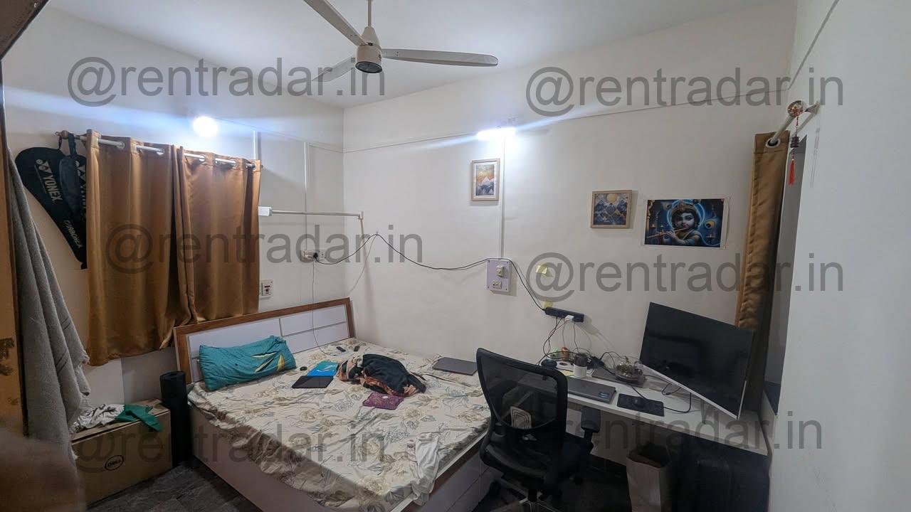 Room in 4 Bhk at Kothrud Stand Square