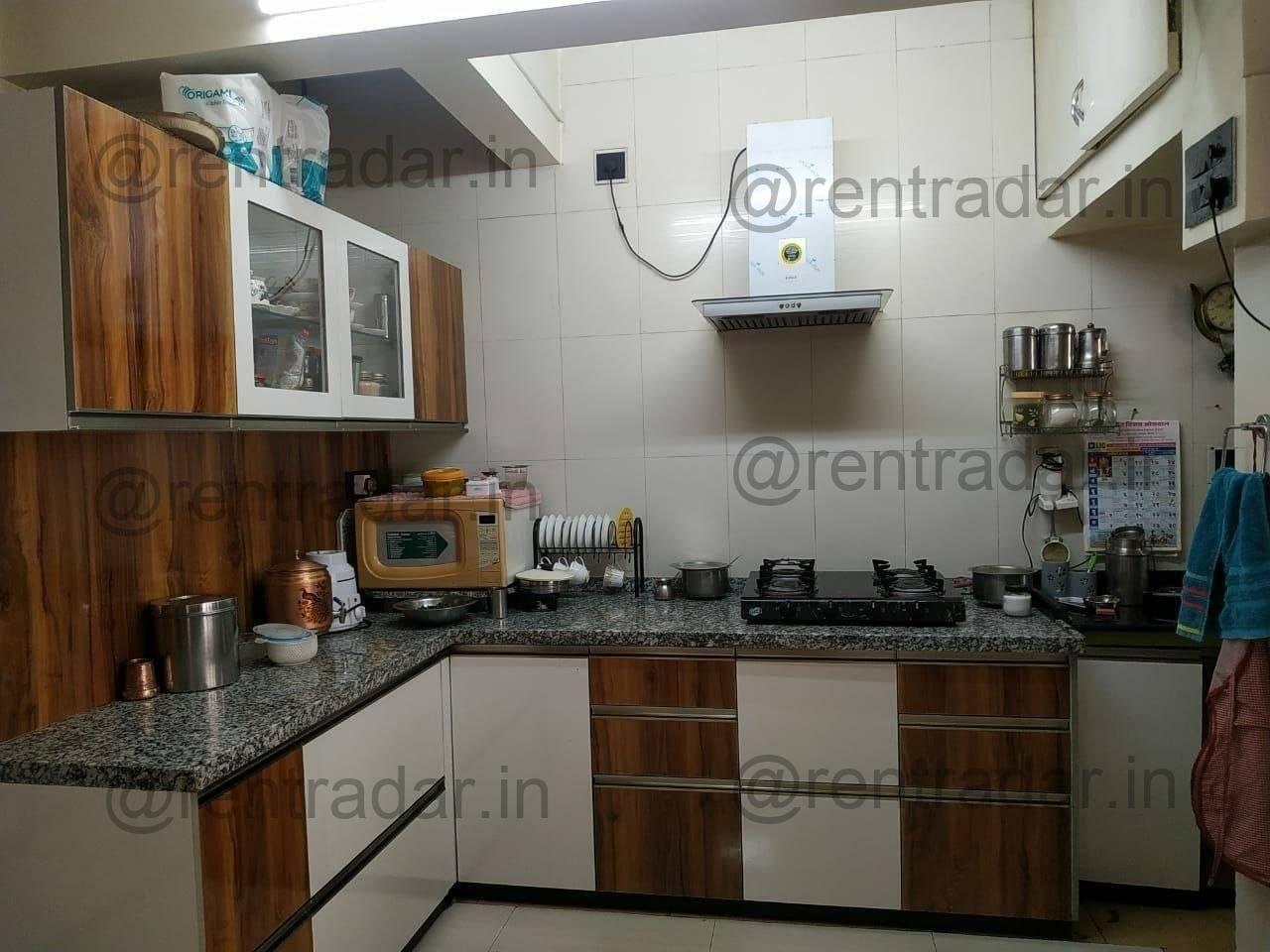 Room in 3 Bhk at Sadashiv Peth