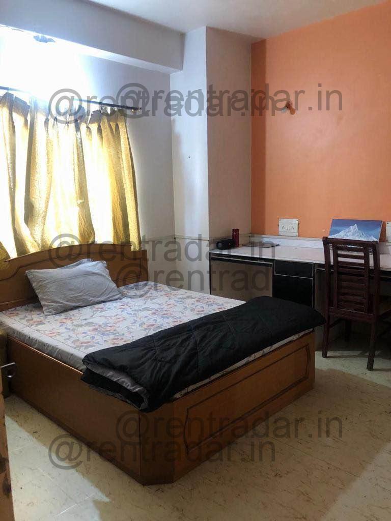 Room in 3bhk at Right Bhusari Colony, Kothrud