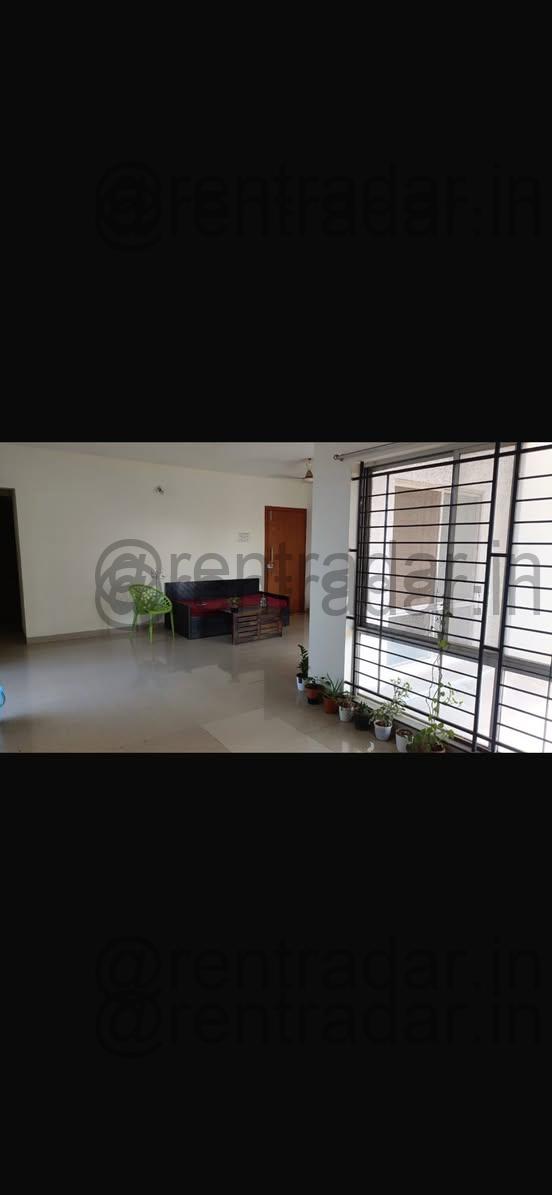Room in 3bhk at Balewadi High Street