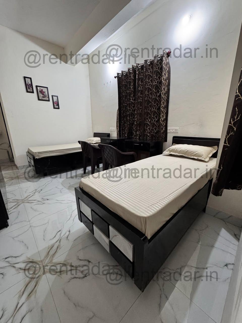 Room Available at Kharadi