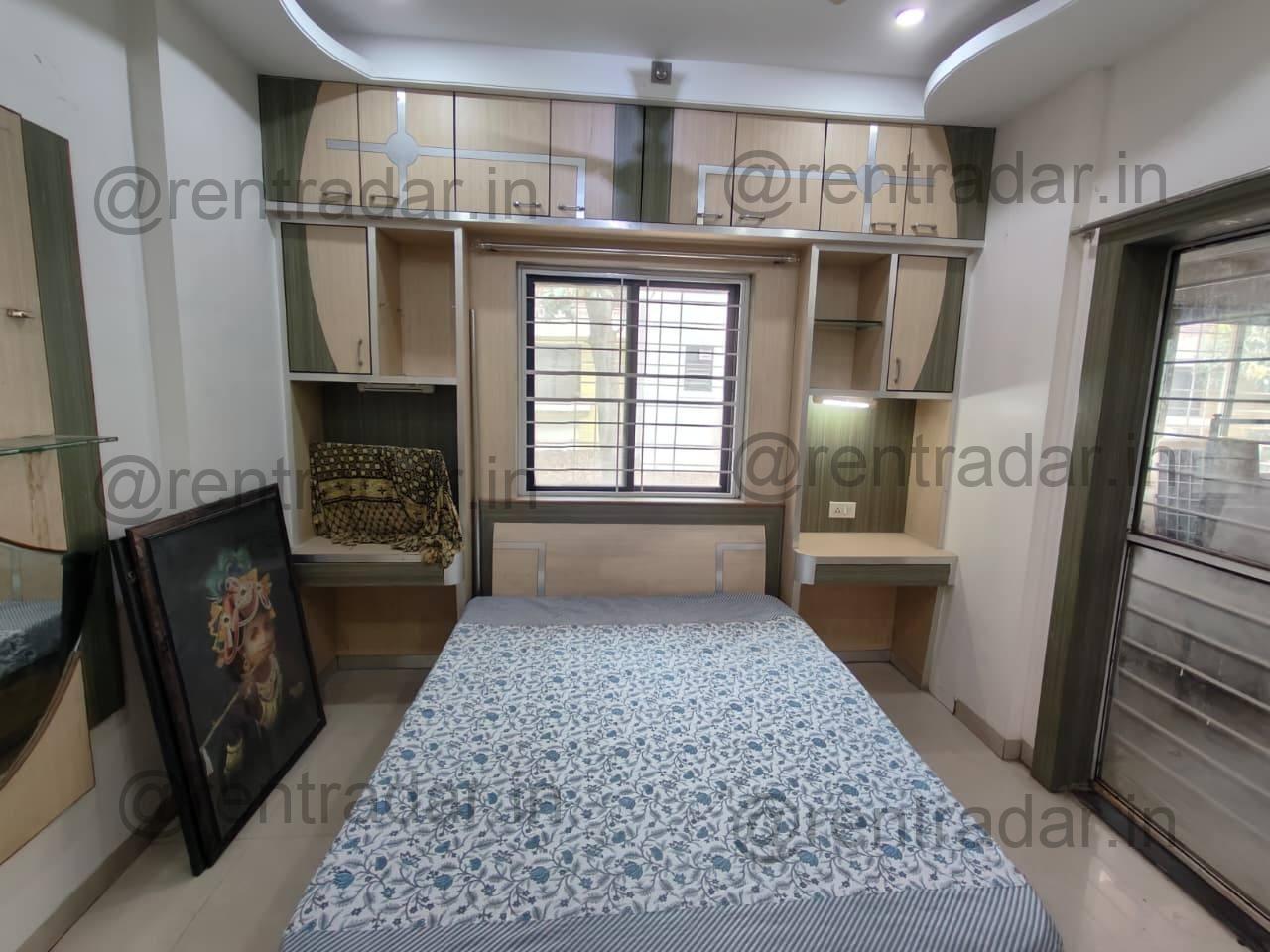 Room Available at Keshav Nagar (prestige Panorama Society)