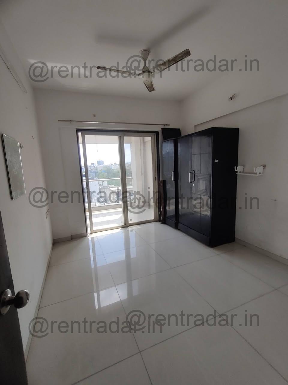 Room in 3bhk at Kharadi (vandana Residency)