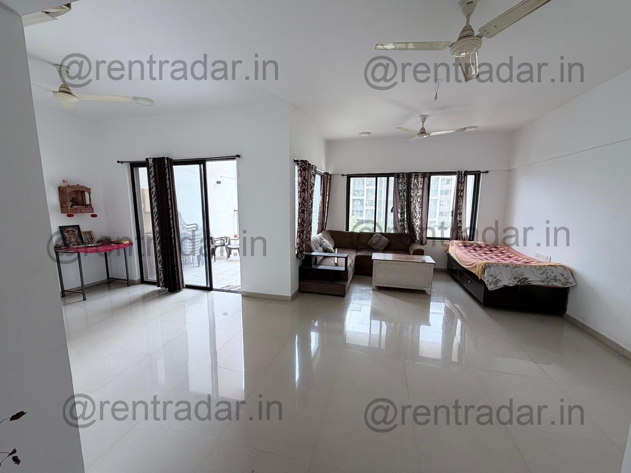 Room in 3 Bhk at Hinjewadi