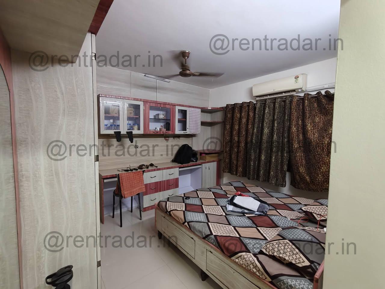Room in 3 Bhk at Kharadi