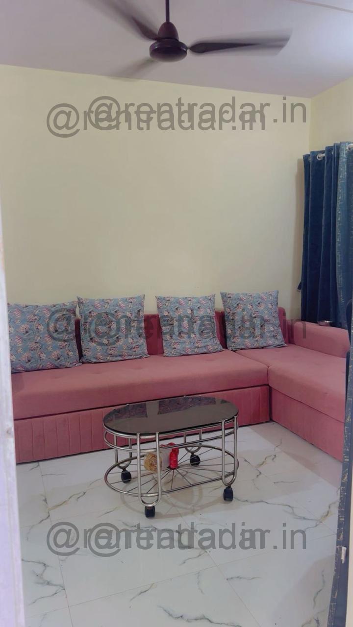 Room Available at Goregaon East