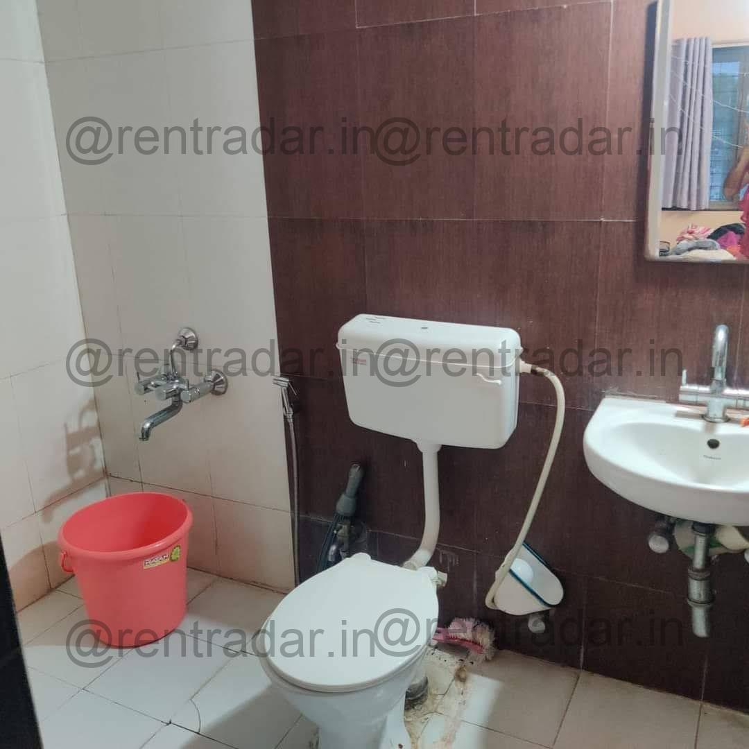 Room in 2bhk at Yerawada (park Island)