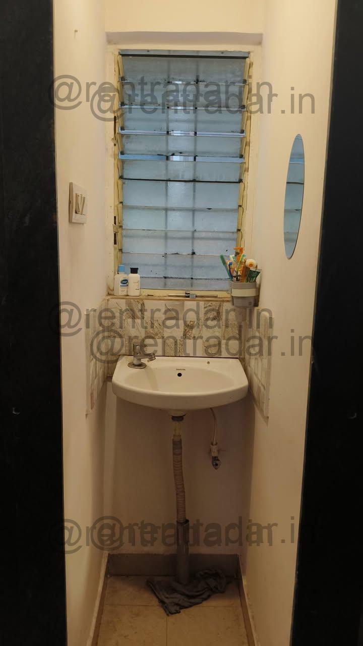 Room Available at Gokhale Road