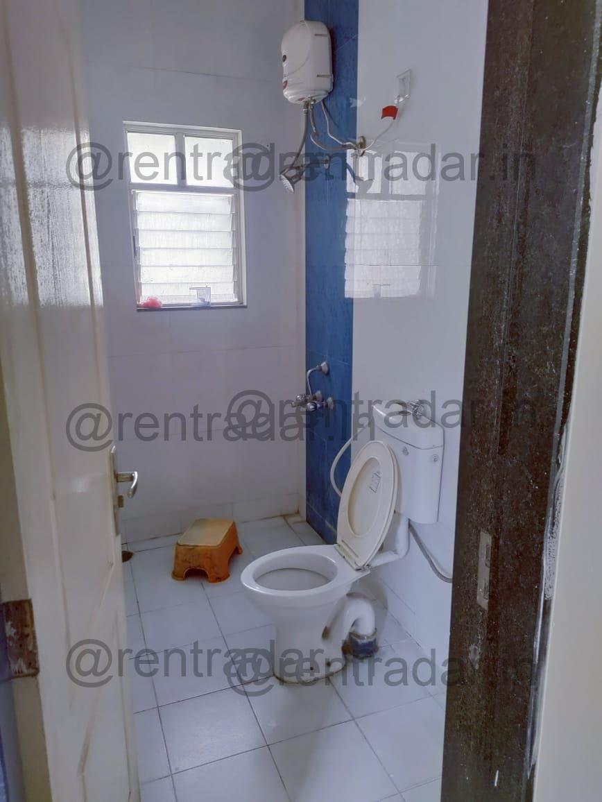 Room in 3bhk at Wisteria Housing Society, Bhagwan Nagar, Bhumkar Chowk (wisteria Housing Society)