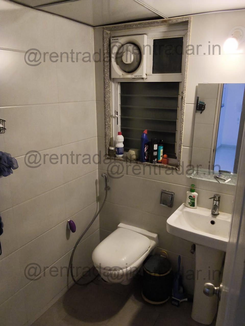Room in 3bhk at Balewadi (avon Vista Society)