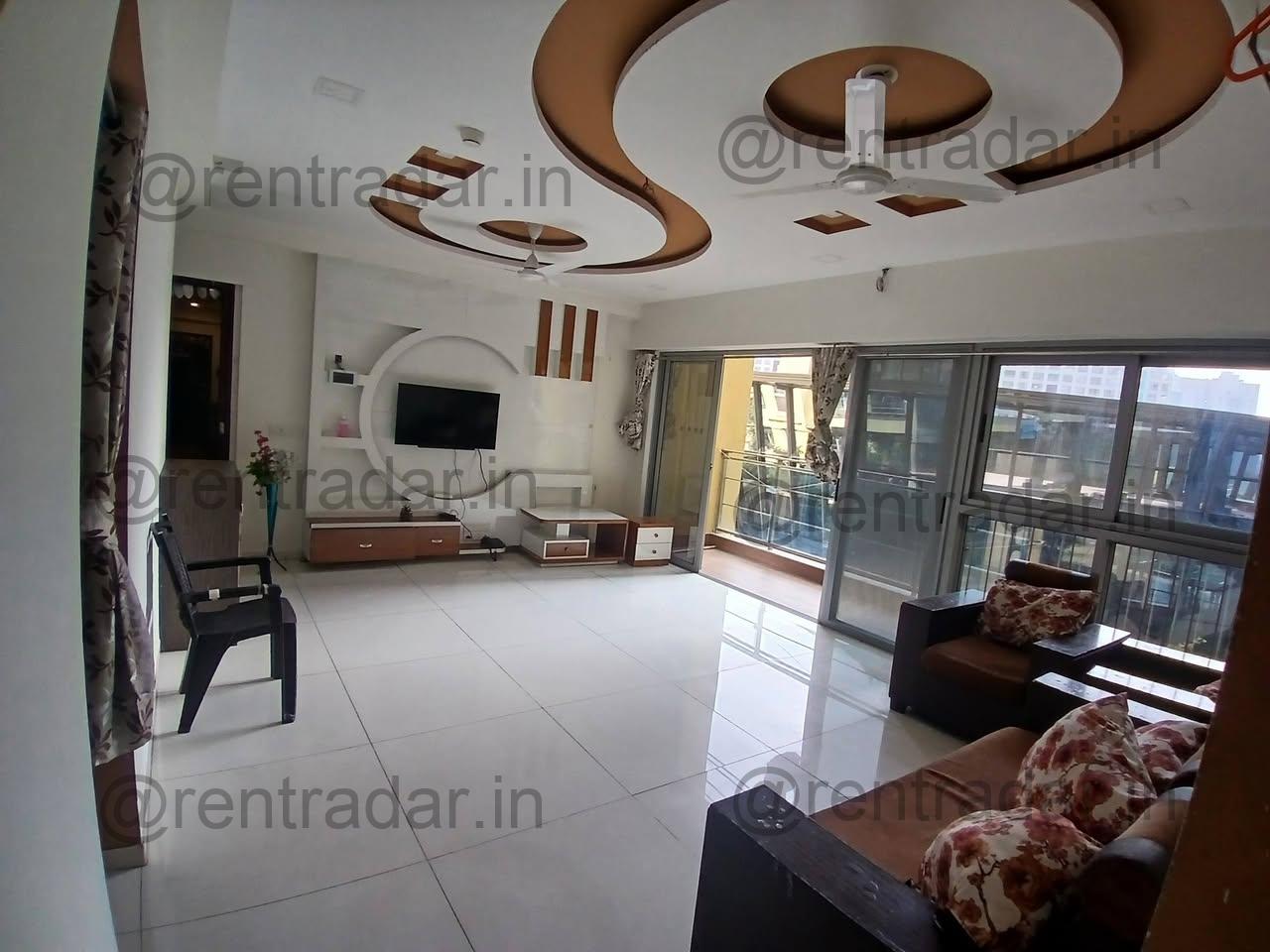 Room in 2bhk at Amanora Adreno
