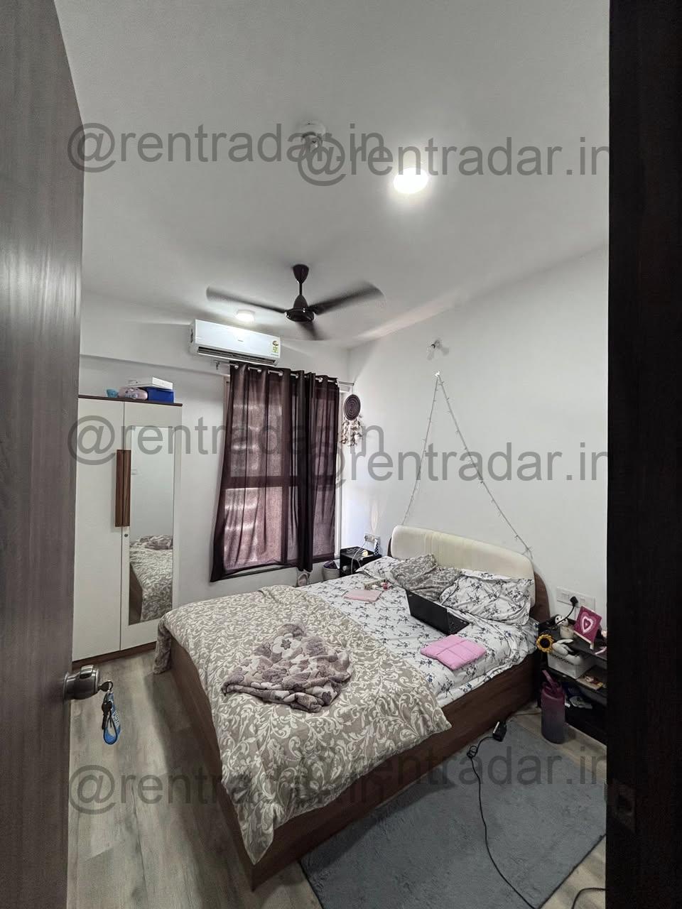Room Available at Kharadi (ganga Serio)