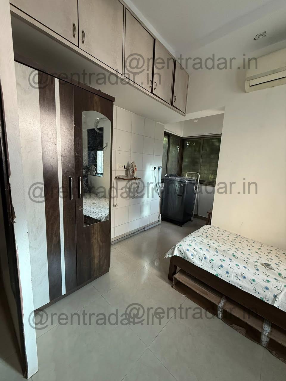 Room Available at Vile Parle