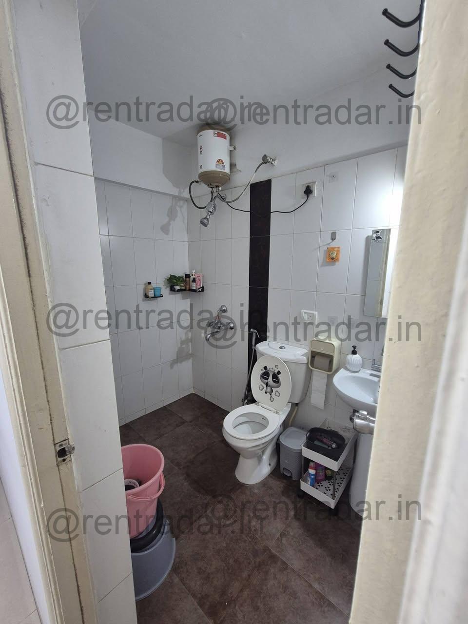Room in 2bhk at Shastrinagar, Yerwada (park Island Society)