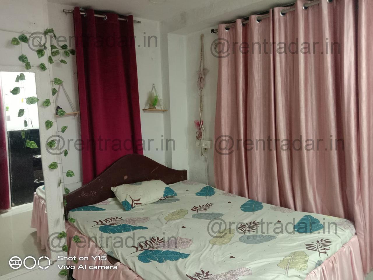 Room Available at Viman Nagar