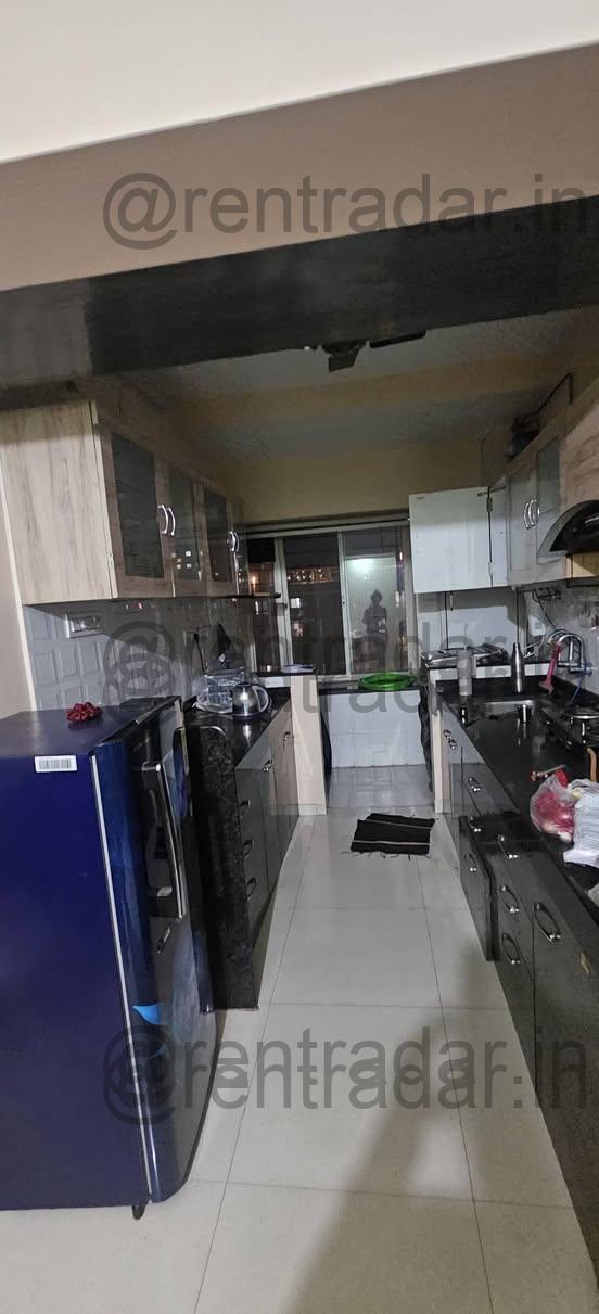 Room Available at Wakad (zinnia Elegans Society)