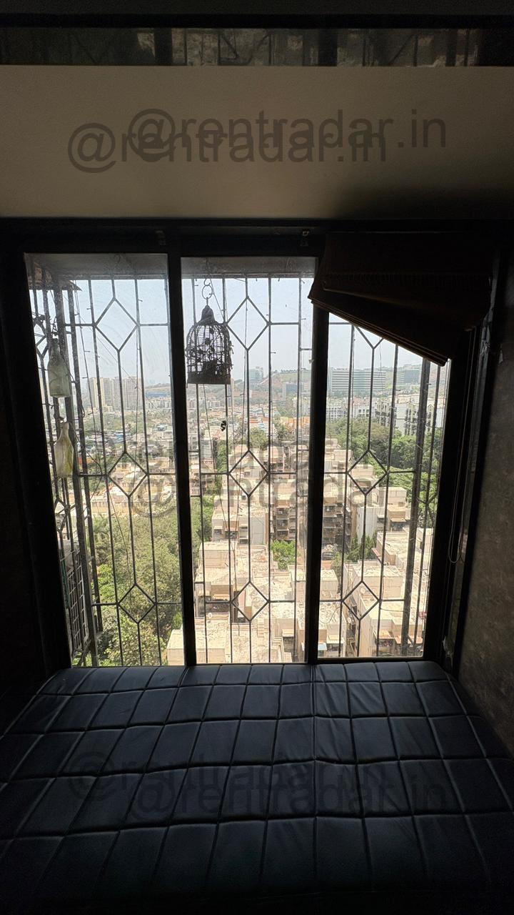 Room in 2bhk at Goregaon East
