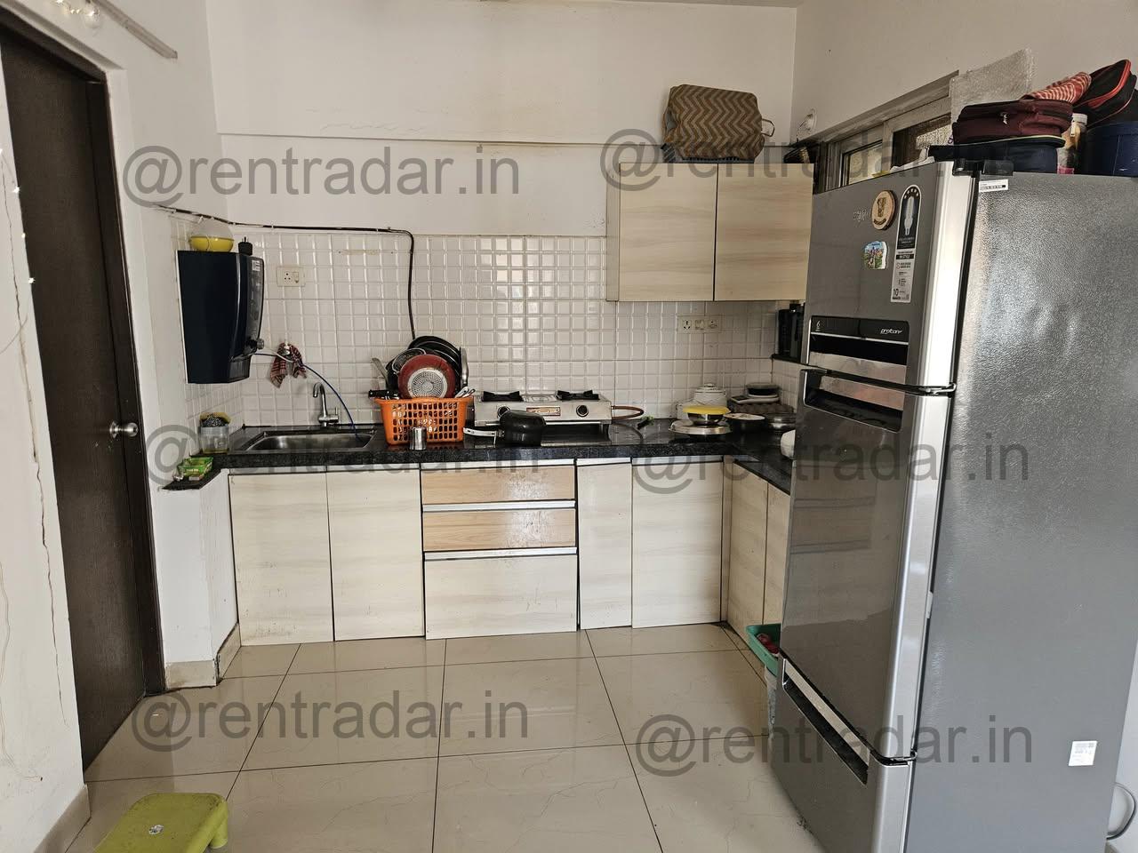 Room in 2 Bhk at Amanora Park Town, Hadapsar (amanora Victory Tower)