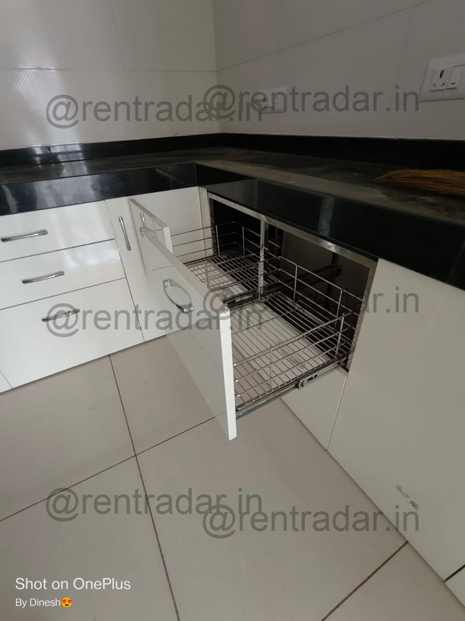 Room Available at Hinjewadi (yashone)