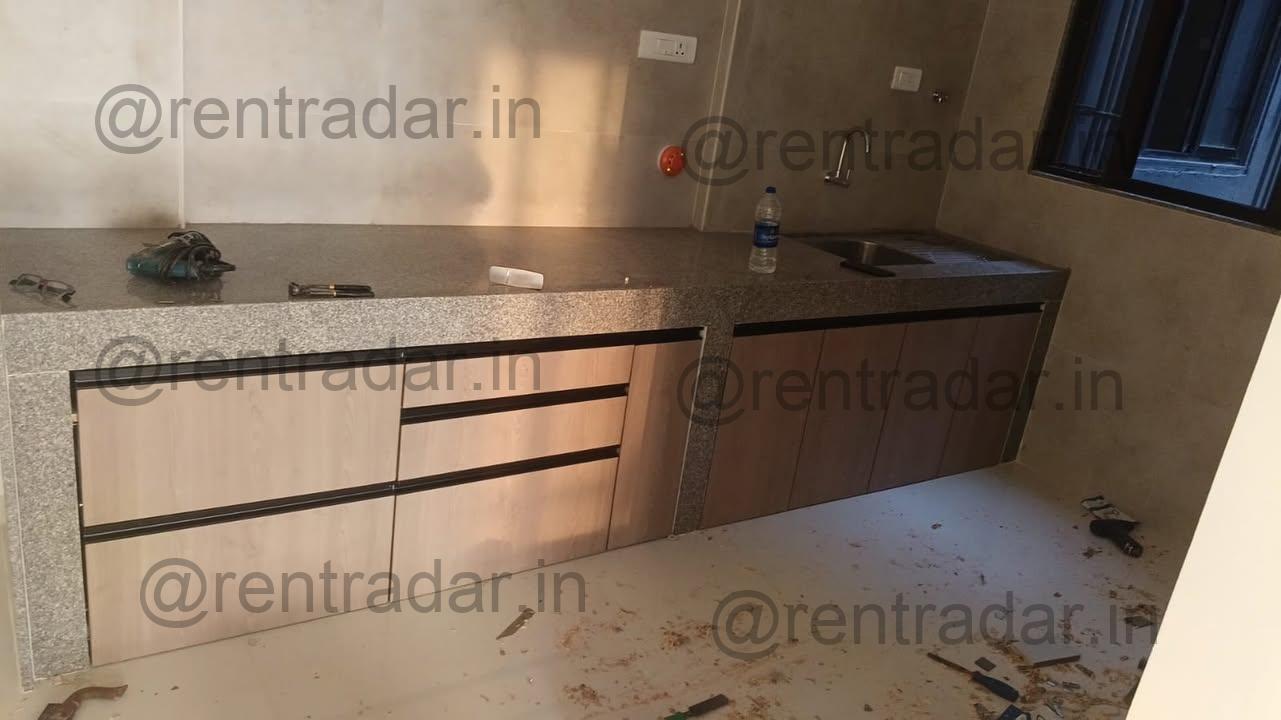 Private Room in 2bhk at Magarpatta (47 East)