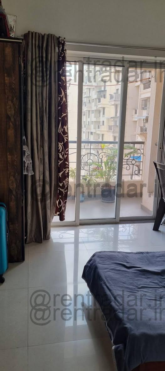 Room in 2 Bhk at Aldea Espanola