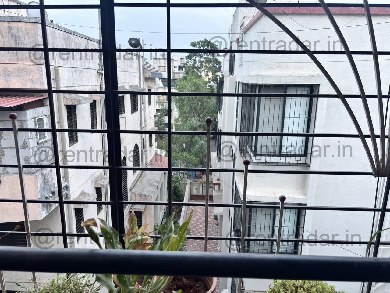 Room in 1 Bhk at Kharadi (om Galaxy Society)