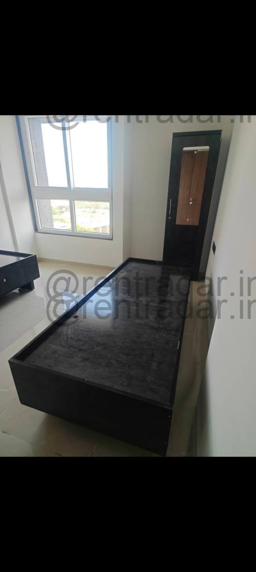 Room Available at Kharadi