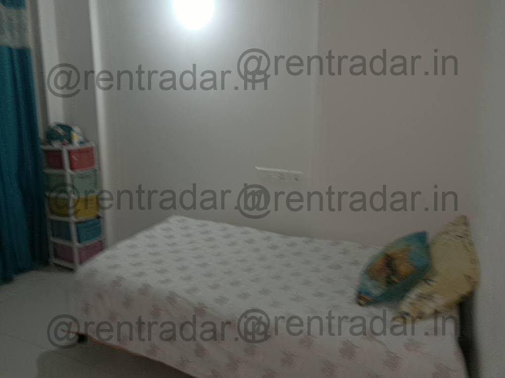 Room Available at Wagholi (nyati Elan)