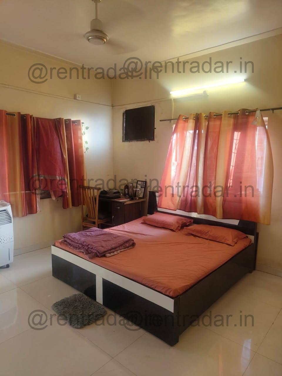 Room in 3 Bhk at Camp