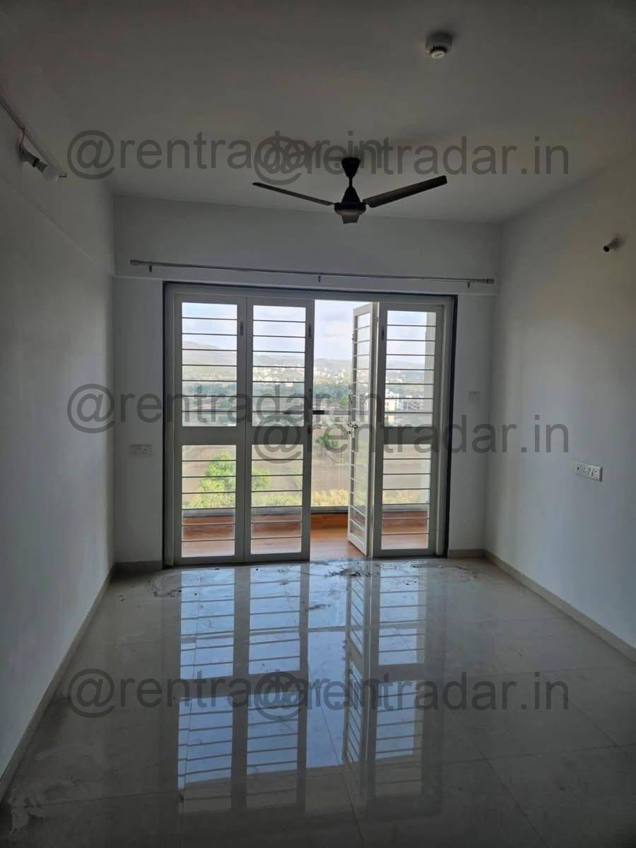 Room in 2bhk at Hinjawadi (kohinoor Sportville)