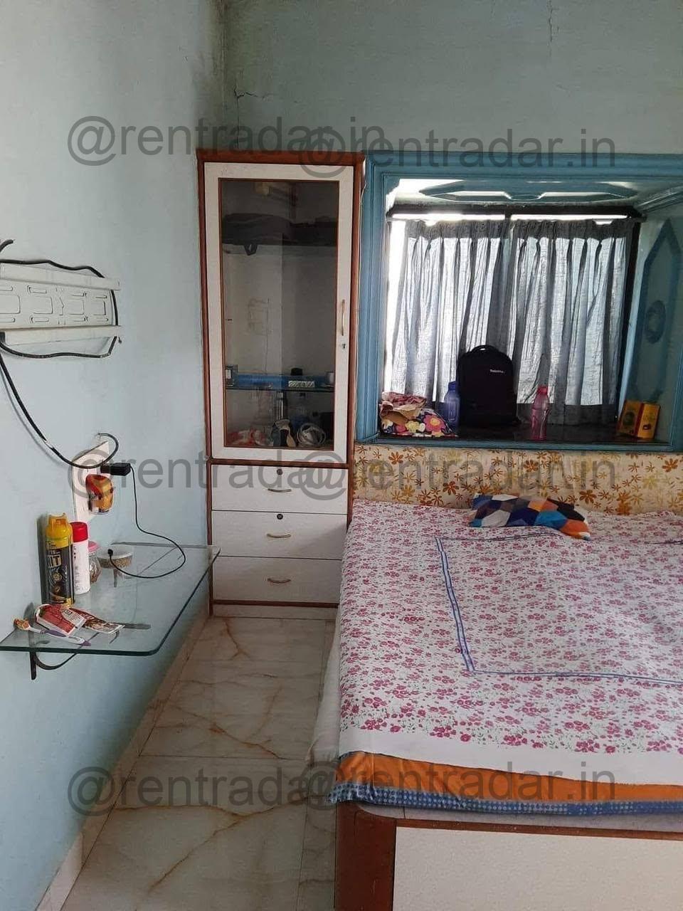 Room in 2bhk at Kashmiri Colony, Yerwada