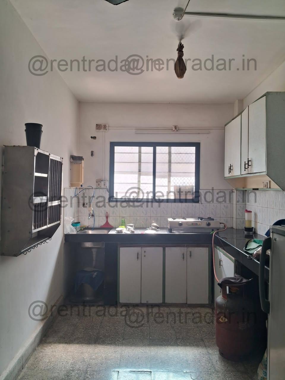 Room Available at Niranjan Park, Sinhgad Road
