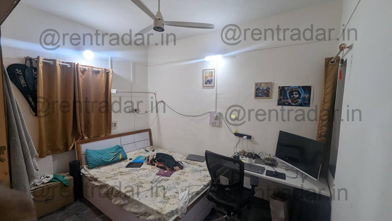 Room in 4 Bhk at Kothrud Stand Square