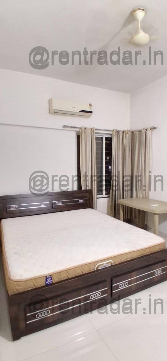 Room in 2 Bhk at Balewadi High Street