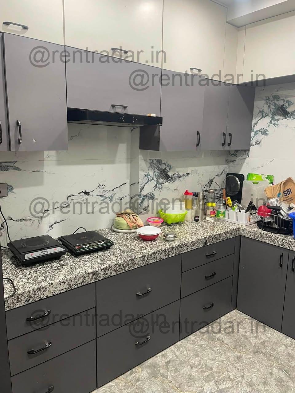 Private Room in 3bhk at Goregaon East (raheja Sherwood)