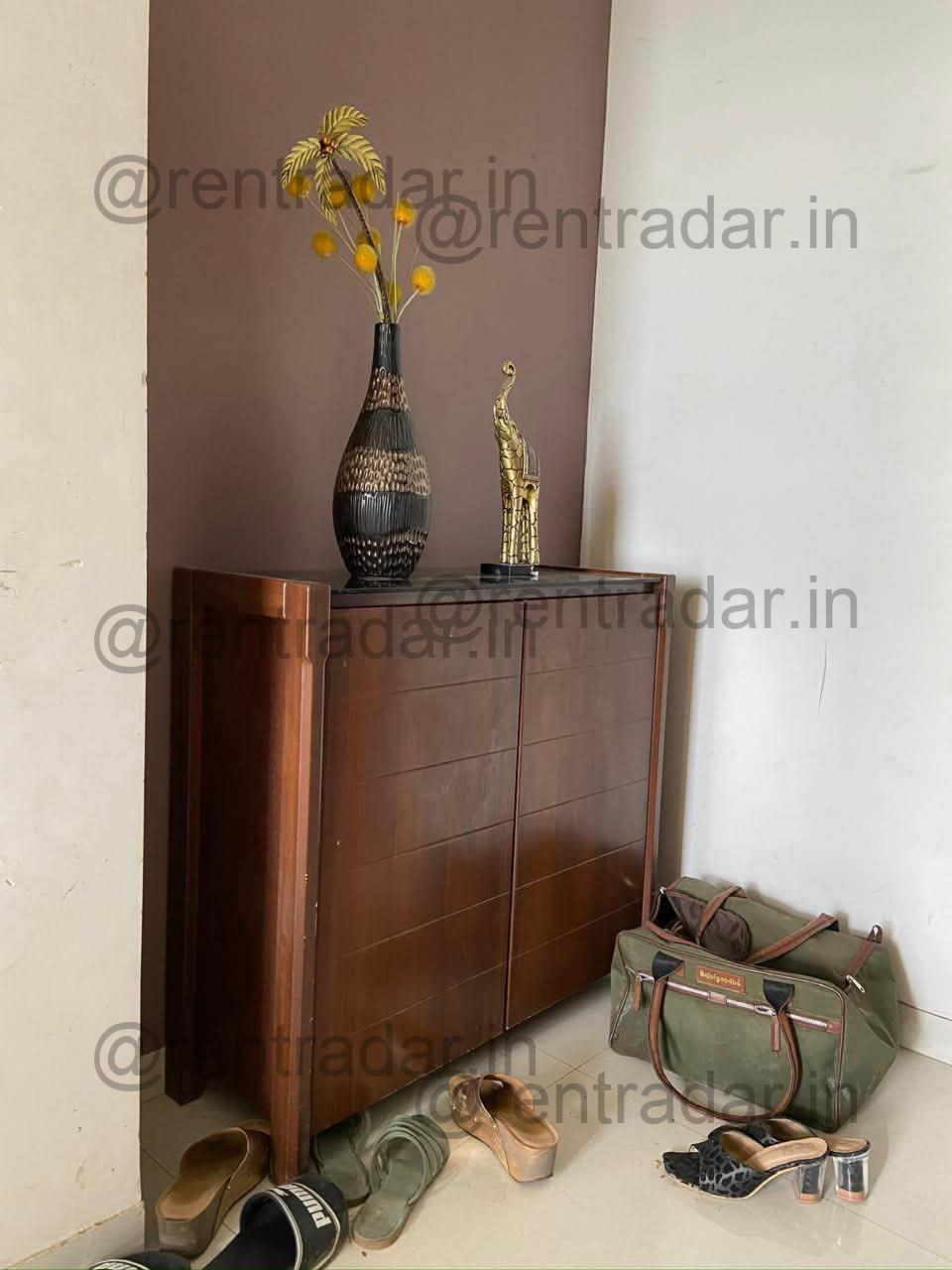 Room Available at Wakad
