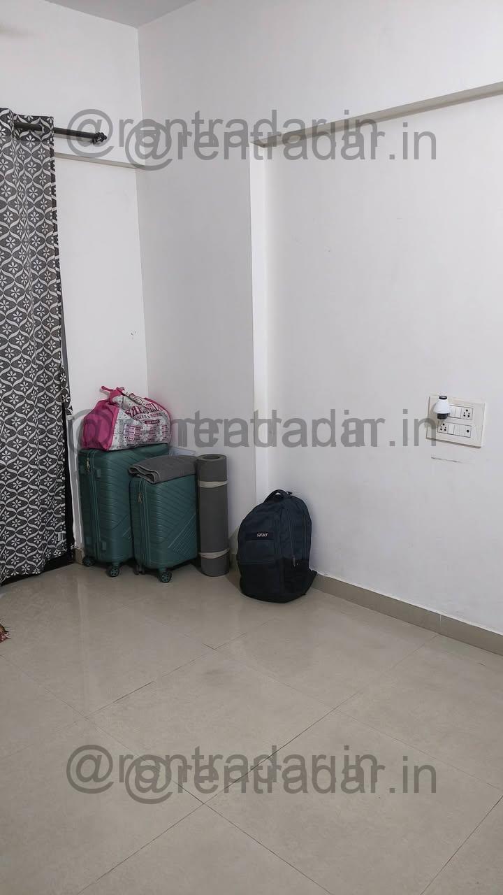 Private Room in 3 Bhk at Keshavnagar (vastushree Adrina)