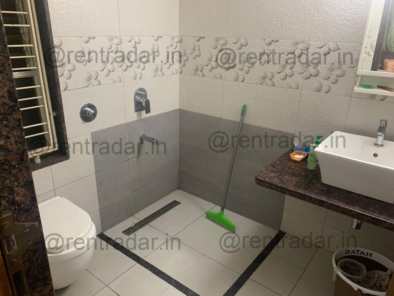 Room in 3bhk at Balewadi (kunal Aspiree)