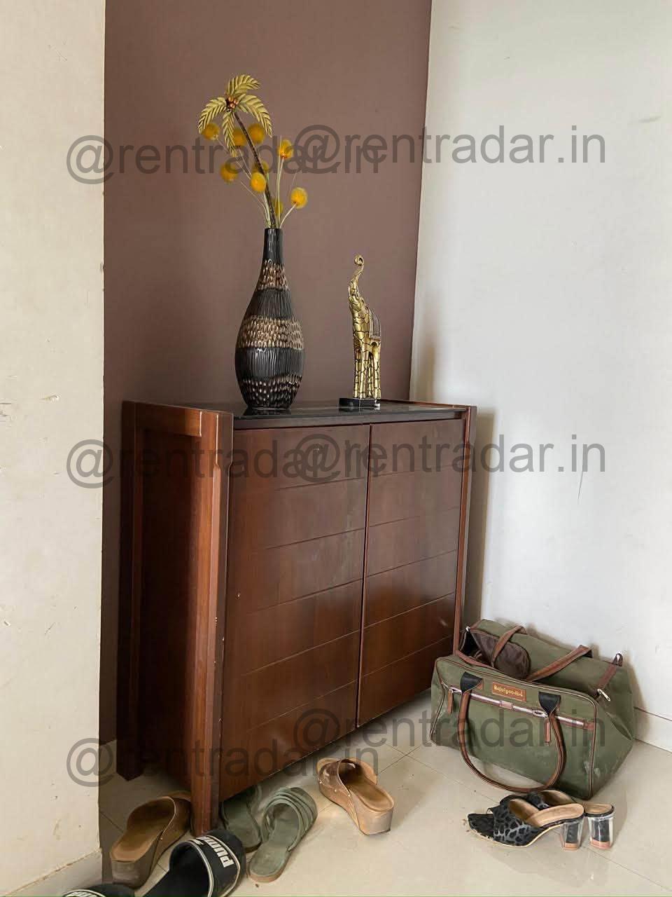Room Available at Wakad