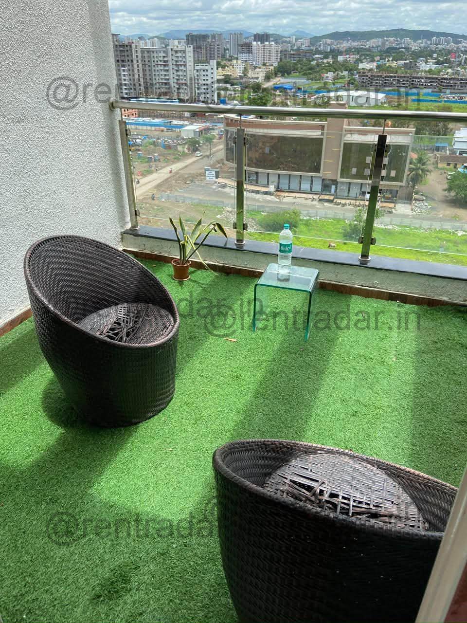 Room Available at Wakad
