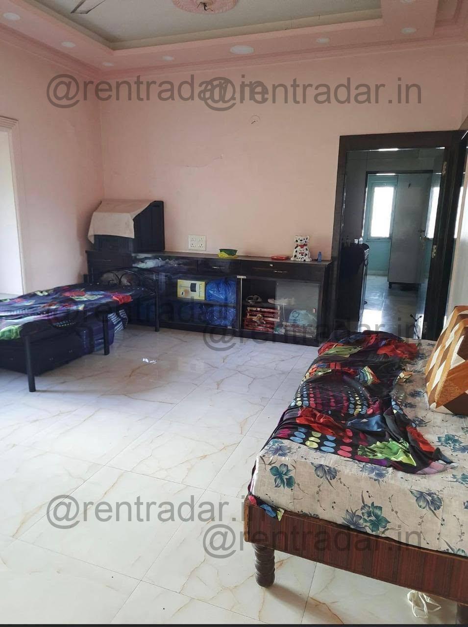 Room in 2bhk at Kashmiri Colony, Yerwada
