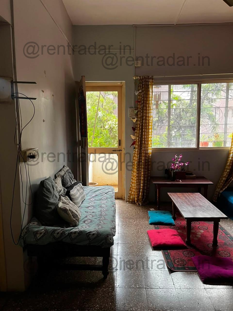 Room in 2bhk at Dhole Patil Road