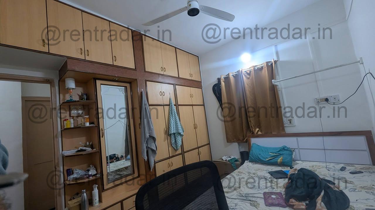 Room in 4 Bhk at Kothrud Stand Square