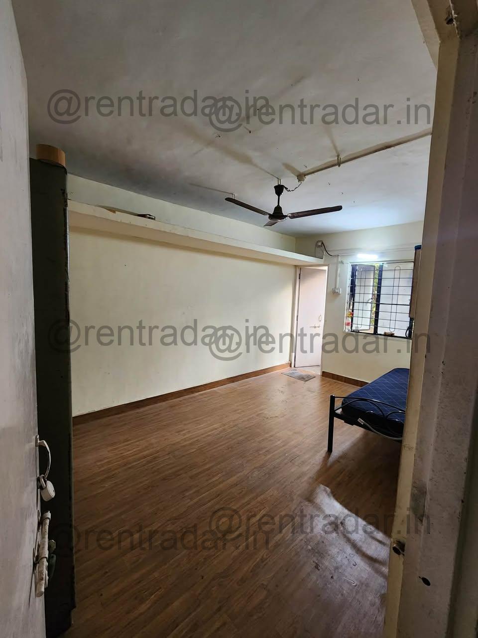 Room in 2bhk at Kothrud (poonam Apartment)