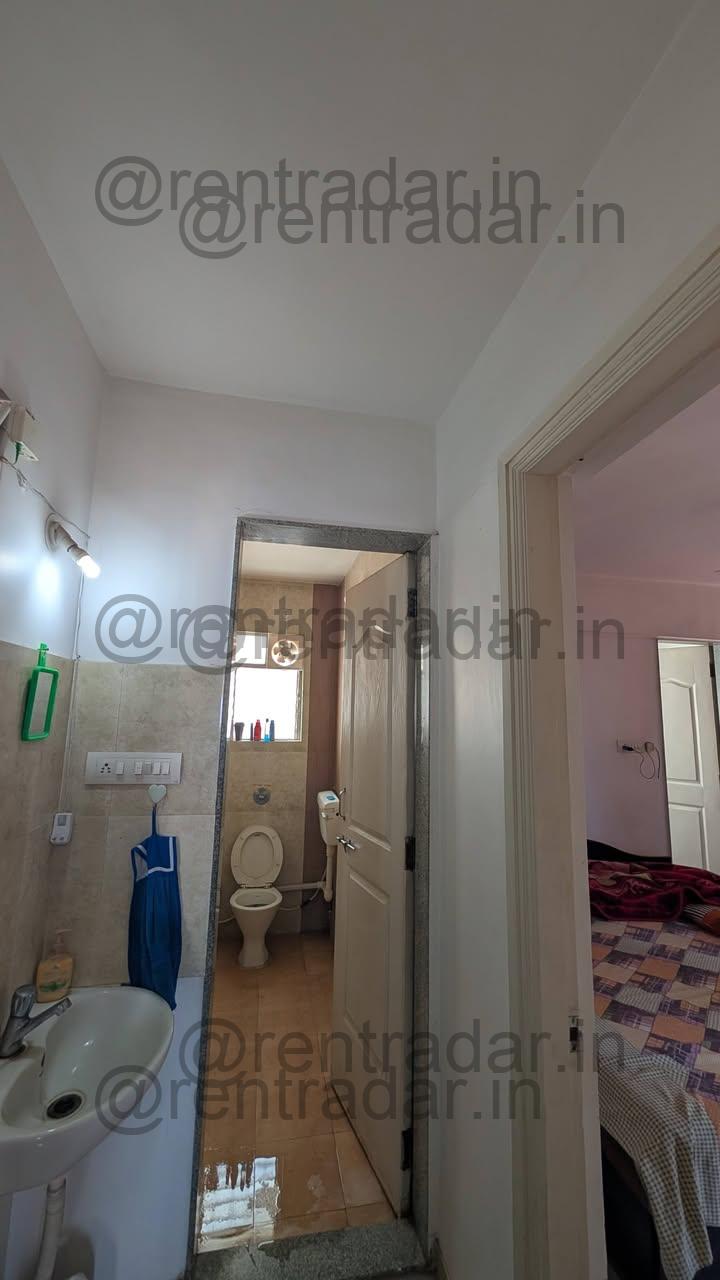 Room in 2 Bhk at Wagholi